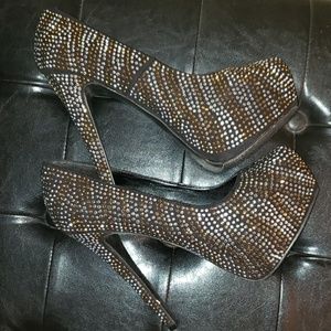 Breckelle's Black Studded Crystal Stiletto Sz 9